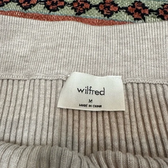 Aritzia Wilfred Reso ribbed knit mini skirt beige stretch Sz Medium - Picture 9 of 11